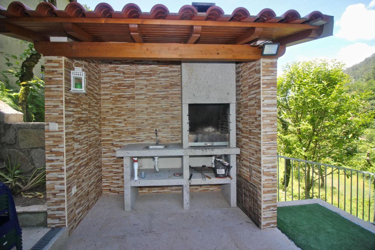 הוילה טראס דה בורו Casa Ferreira By Geres Casas מראה חיצוני תמונה